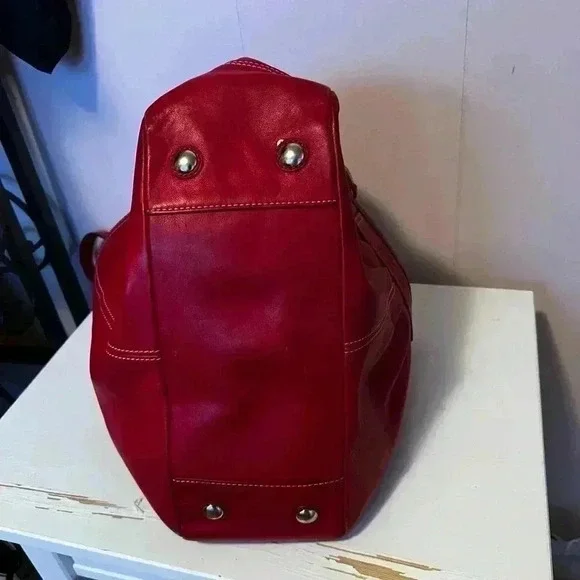 Coach Ashley Red Leather Double Handle Zipper Closure Tote Shoulder Bag - Picture 3 of 7